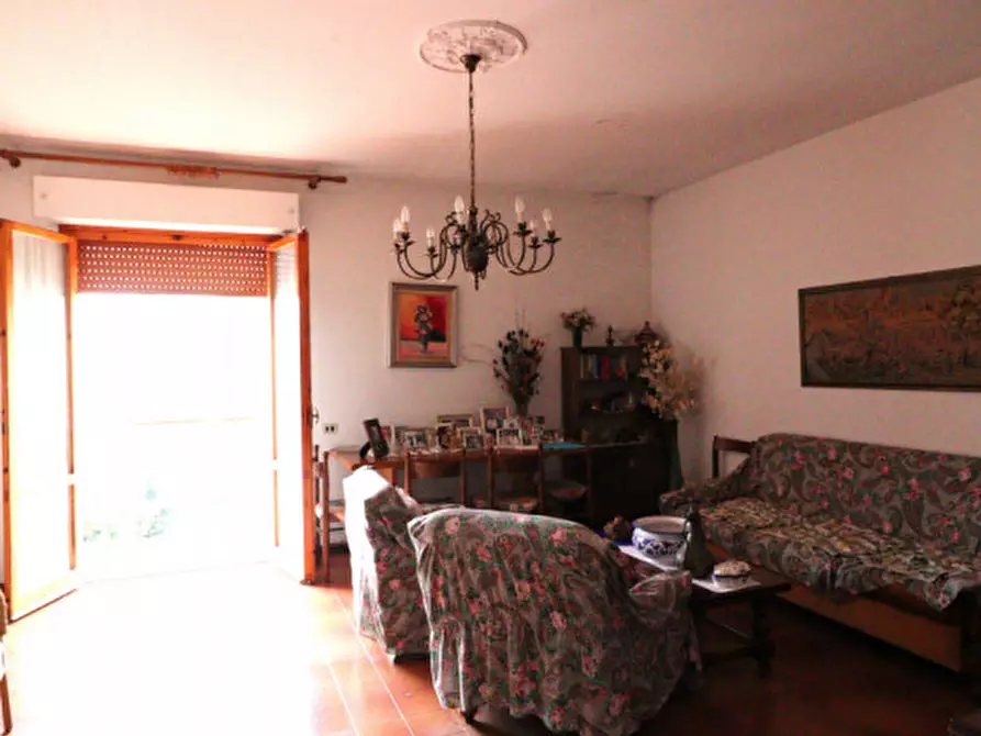 Immagine 10 di Appartamento in vendita  in Via Toscanini a Bucine