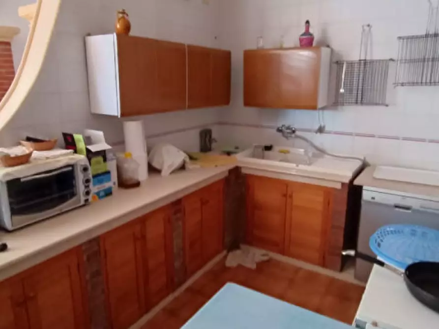 Immagine 9 di Villa in vendita  in via castel del monte a Andria