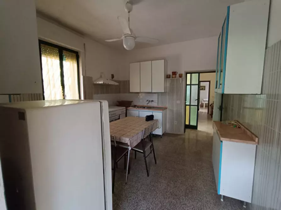 Immagine 8 di Villa in vendita  in viale dei cedri a Andria