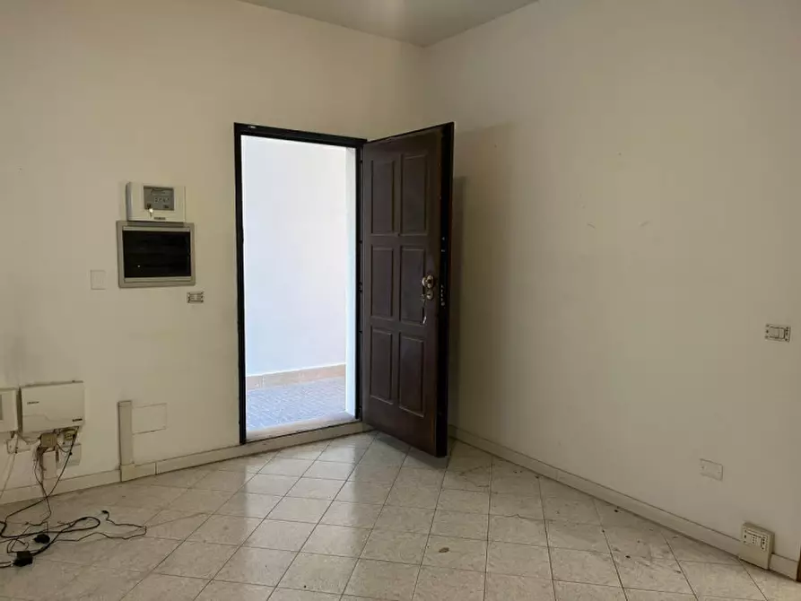 Immagine 10 di Negozio in affitto  in Via San Marcello Pistoiese a Roma