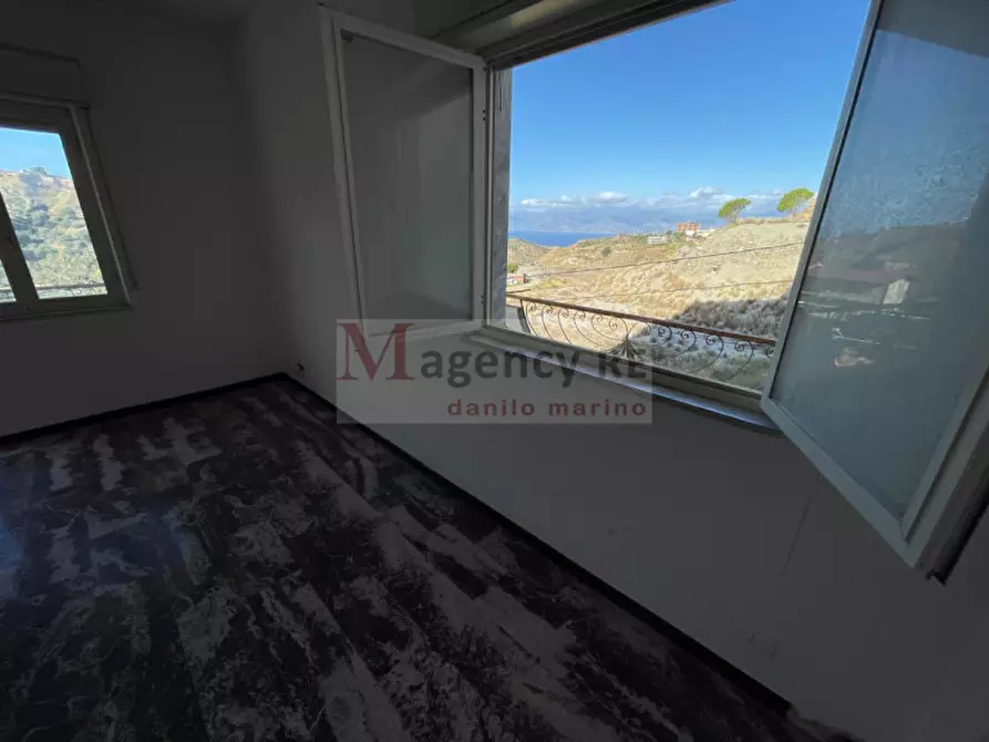 Immagine 8 di Palazzo in vendita  in Str. Santa Venere Gambarie, 38 a Reggio Di Calabria