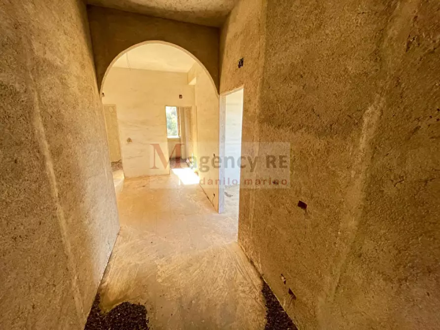 Immagine 11 di Palazzo in vendita  in Str. Santa Venere Gambarie, 38 a Reggio Di Calabria