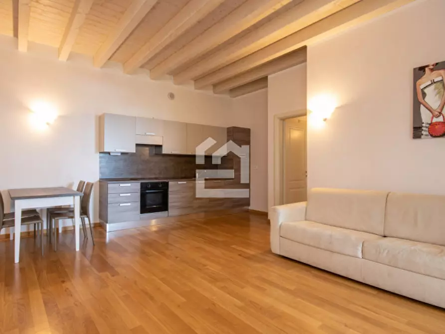 Immagine 10 di Appartamento in affitto  in via vedrine 10 a Polpenazze Del Garda