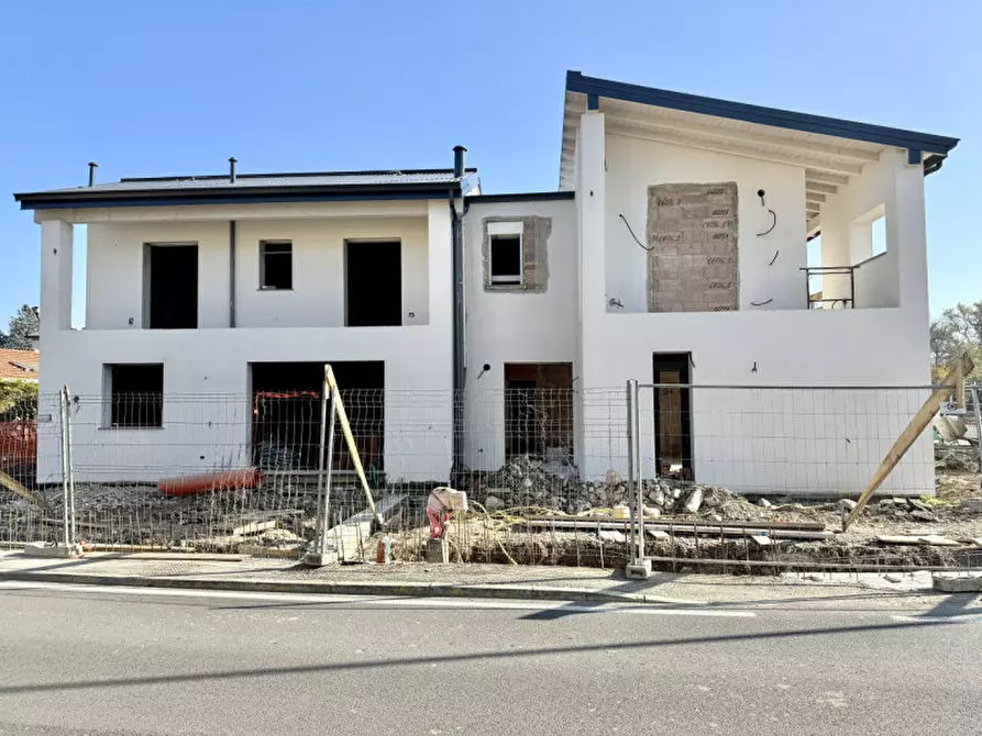 Immagine 3 di Casa quadrifamiliare in vendita  in Strada Martinella 320 a Parma