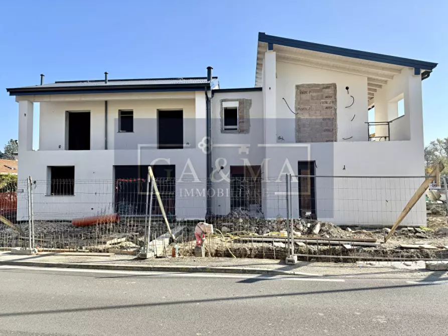 Immagine 3 di Casa quadrifamiliare in vendita  in Strada Martinella 320 a Parma