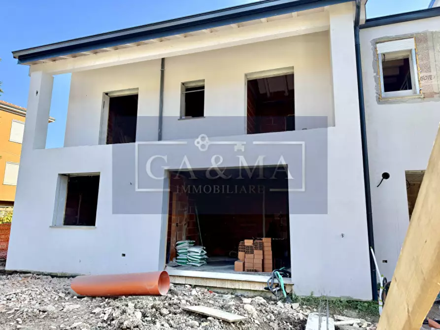 Immagine 6 di Casa quadrifamiliare in vendita  in Strada Martinella 320 a Parma