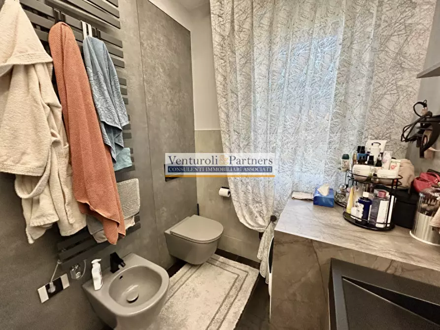 Immagine 20 di Appartamento in vendita  in Via Cassio a Desenzano Del Garda