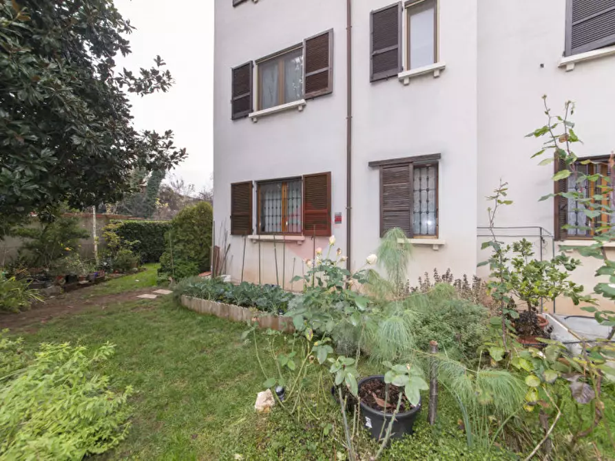 Immagine 28 di Appartamento in vendita  in Via Della Ronchetta 43/B a Gorgonzola