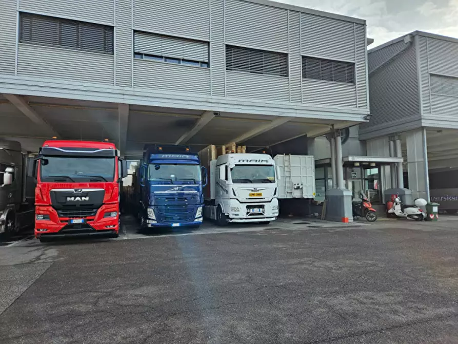 Immagine 15 di Ufficio in vendita  in Via Enrico Fermi - Enrico-Fermi-Straße a Bolzano