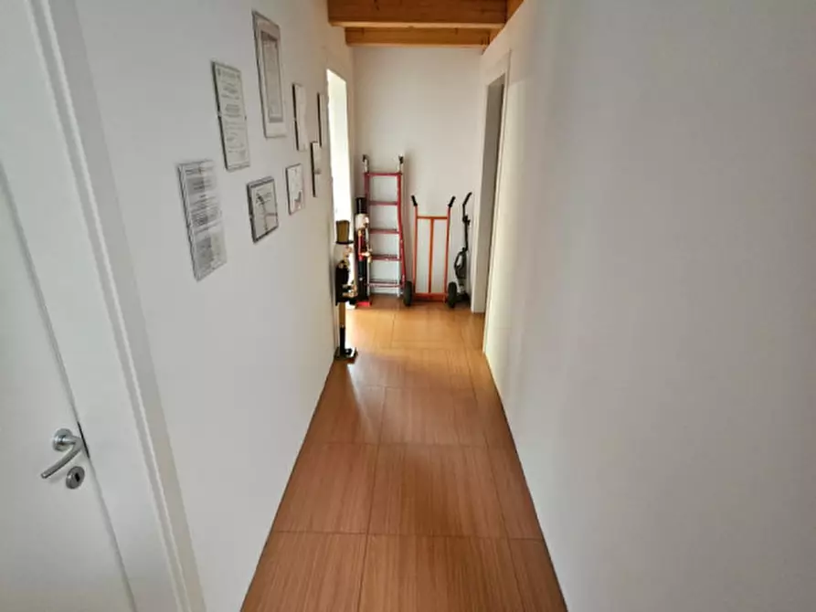 Immagine 19 di Ufficio in vendita  in Via Enrico Fermi - Enrico-Fermi-Straße a Bolzano