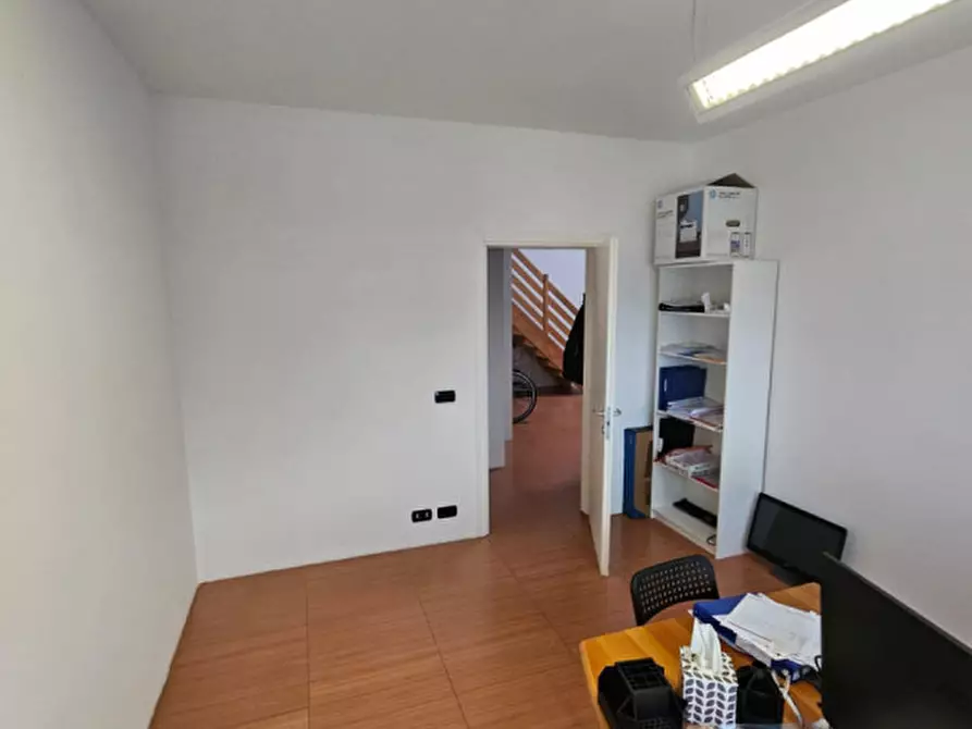 Immagine 21 di Ufficio in vendita  in Via Enrico Fermi - Enrico-Fermi-Straße a Bolzano