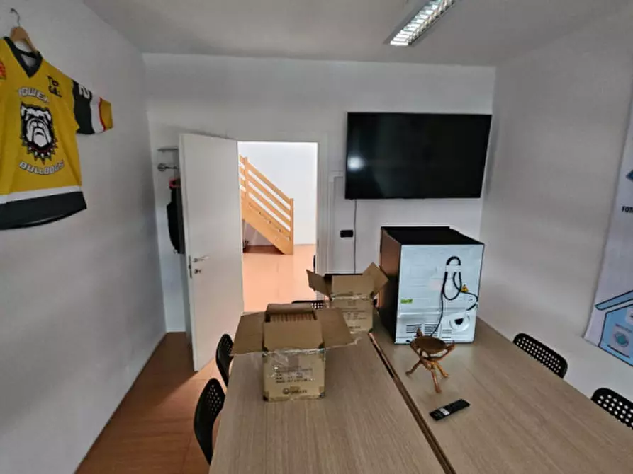 Immagine 18 di Ufficio in vendita  in Via Enrico Fermi - Enrico-Fermi-Straße a Bolzano