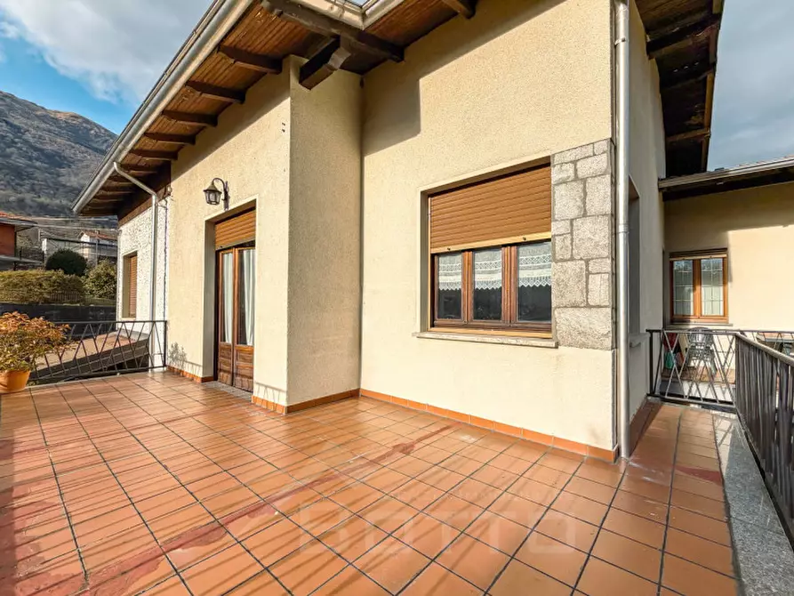 Immagine 3 di Casa bifamiliare in vendita  in Via Ceretti 8 a Casale Corte Cerro