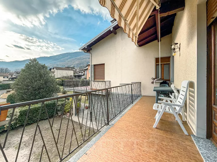 Immagine 10 di Casa bifamiliare in vendita  in Via Ceretti 8 a Casale Corte Cerro