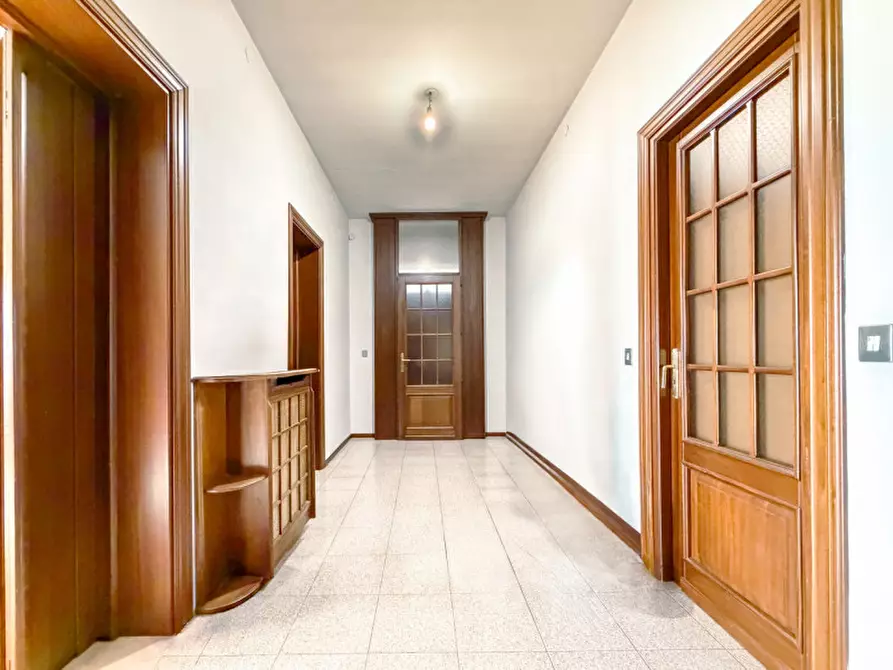 Immagine 18 di Casa bifamiliare in vendita  in Via Ceretti 8 a Casale Corte Cerro