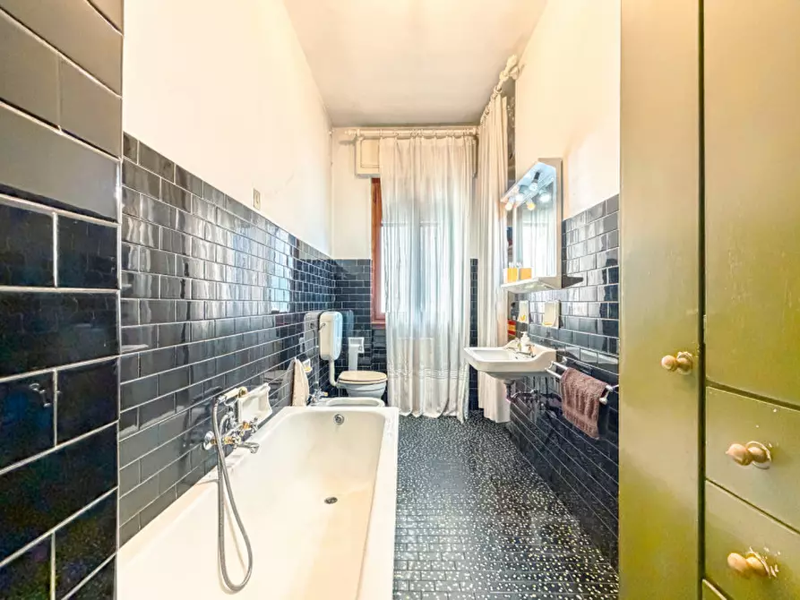 Immagine 30 di Casa bifamiliare in vendita  in Via Ceretti 8 a Casale Corte Cerro