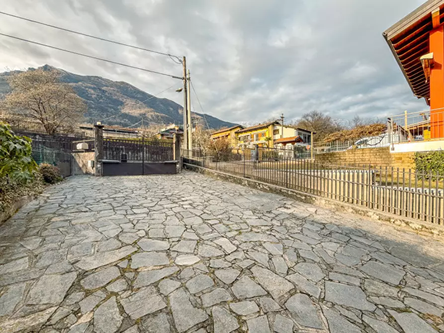 Immagine 34 di Casa bifamiliare in vendita  in Via Ceretti 8 a Casale Corte Cerro