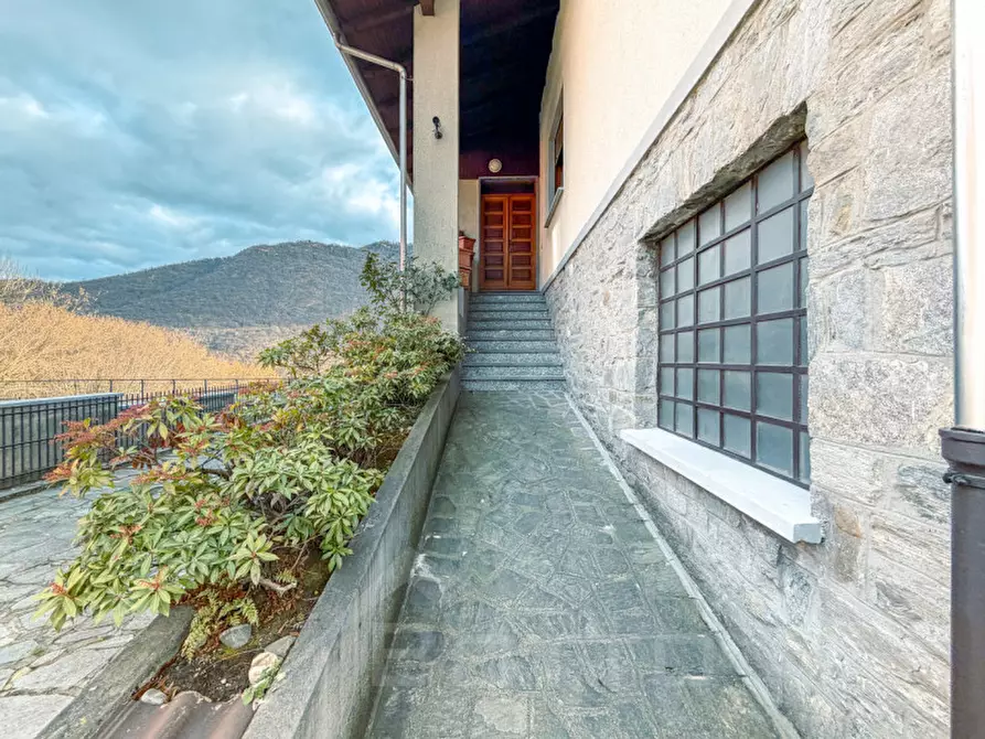 Immagine 35 di Casa bifamiliare in vendita  in Via Ceretti 8 a Casale Corte Cerro