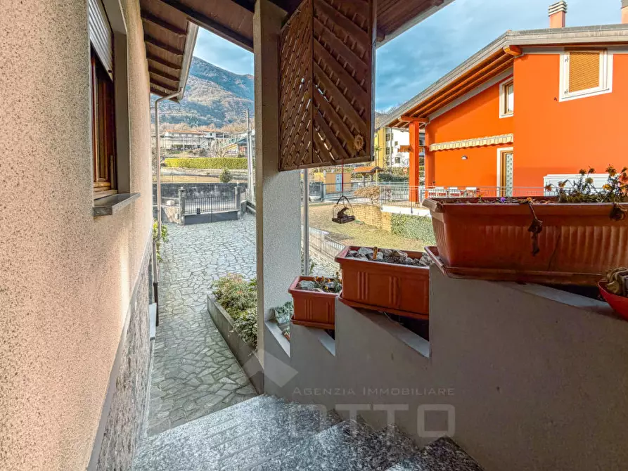 Immagine 36 di Casa bifamiliare in vendita  in Via Ceretti 8 a Casale Corte Cerro