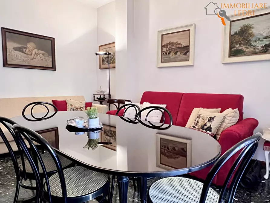 Immagine 2 di Appartamento in vendita  in via Tiziano a Verona