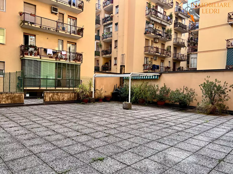 Immagine 5 di Appartamento in vendita  in via Tiziano a Verona