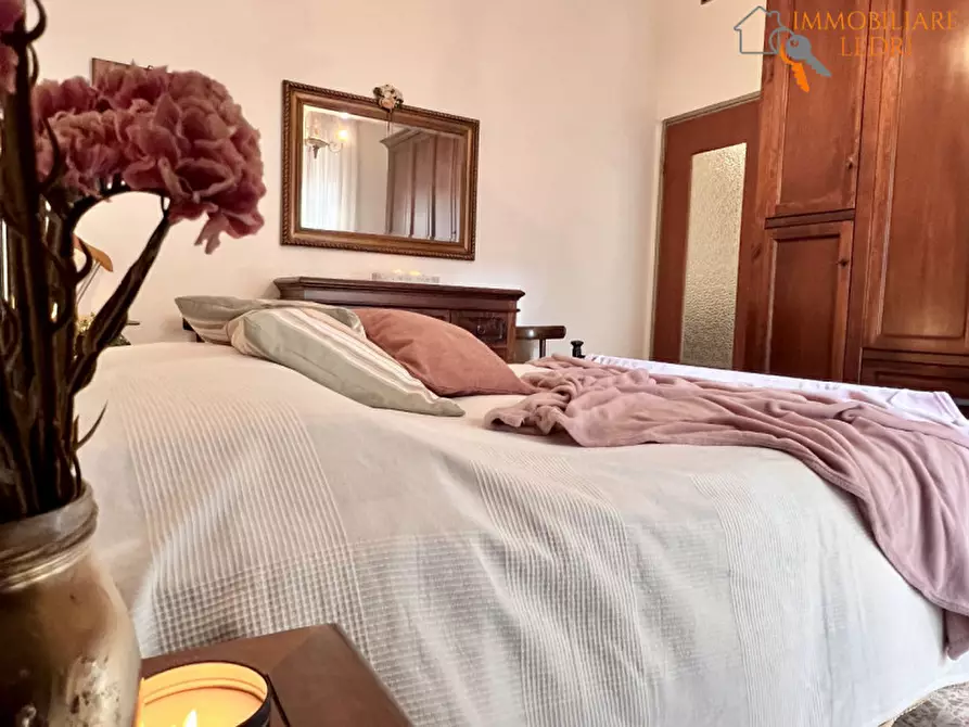 Immagine 8 di Appartamento in vendita  in via Tiziano a Verona