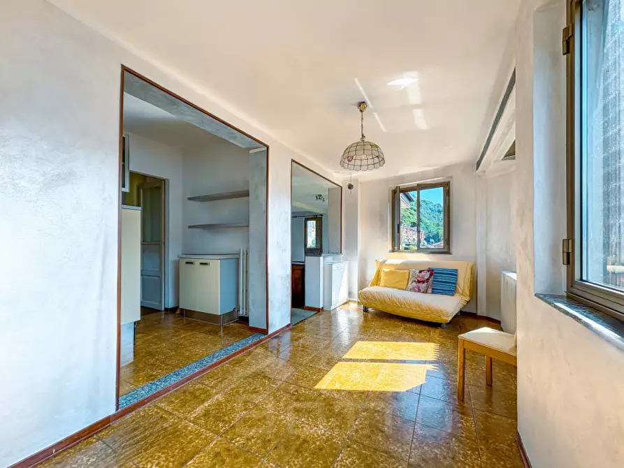 Immagine 14 di Appartamento in vendita  in Via Repubblica 60 a Omegna