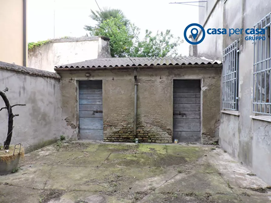 Immagine 3 di Palazzo in vendita  in Adria, Via Terranova a Adria