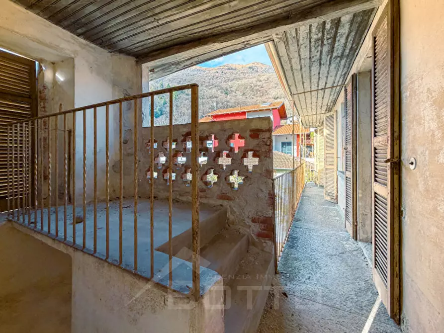 Immagine 25 di Casa indipendente in vendita  in vicolo caraffa 4 a Casale Corte Cerro