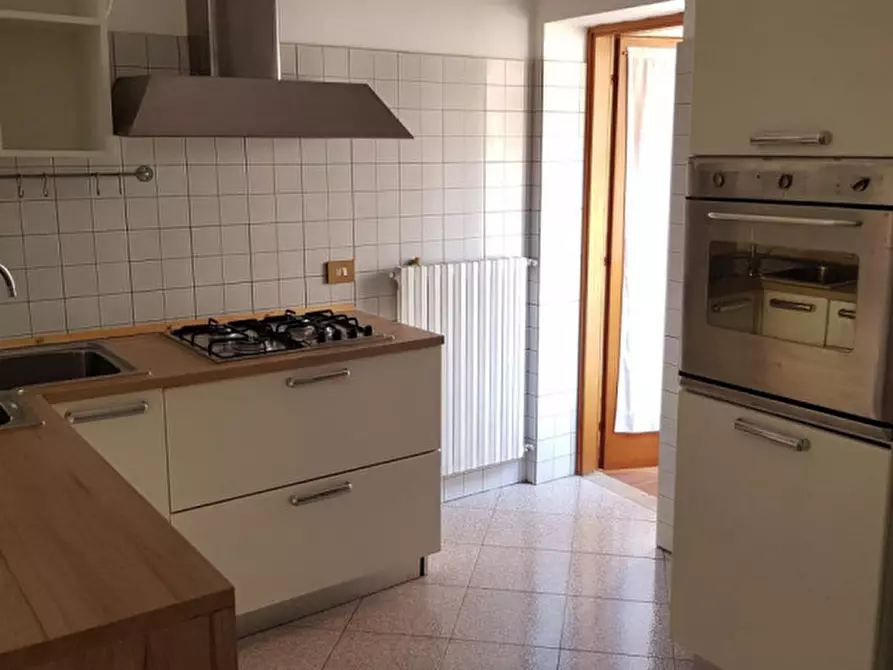 Immagine 3 di Appartamento in affitto  in Strada XXII Luglio, 45 a Parma