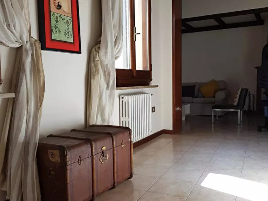 Immagine 5 di Appartamento in affitto  in Strada XXII Luglio, 45 a Parma