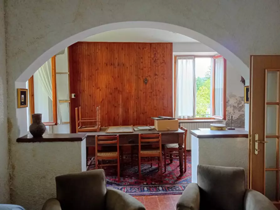 Immagine 1 di Villetta a schiera in vendita  in Sesta Inferiore a Corniglio