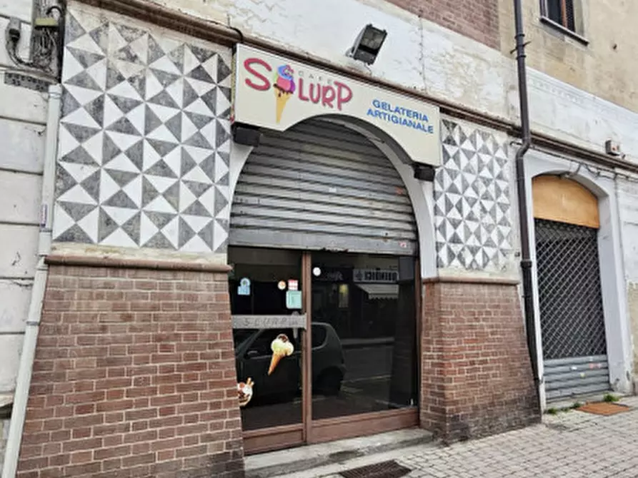 Immagine 2 di Attività commerciale in vendita  in Via Torino 8 a Cuorgnè