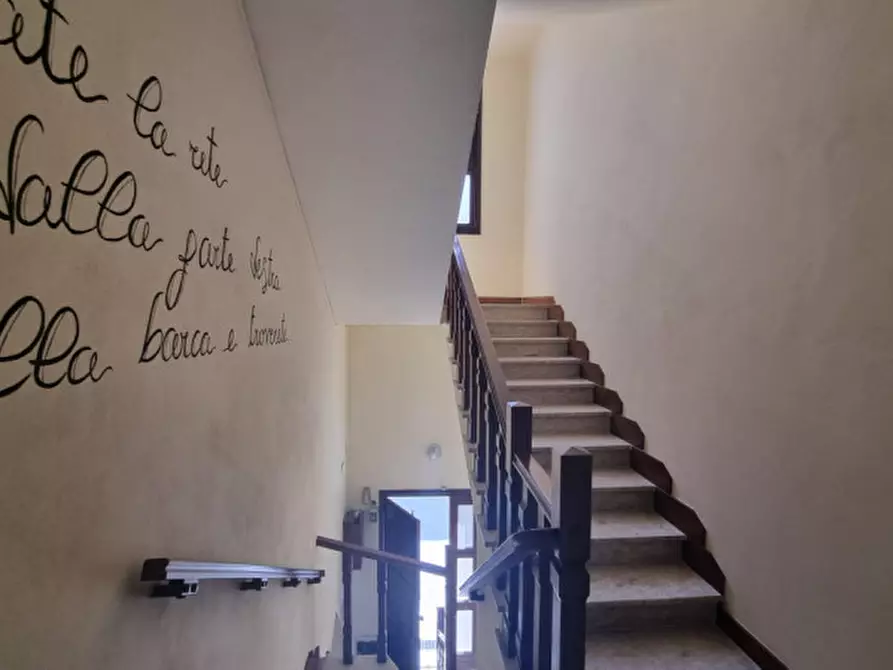 Immagine 5 di Palazzo in vendita  in via giuseppe di vittorio a Novi Di Modena