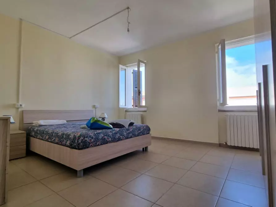 Immagine 19 di Palazzo in vendita  in via giuseppe di vittorio a Novi Di Modena