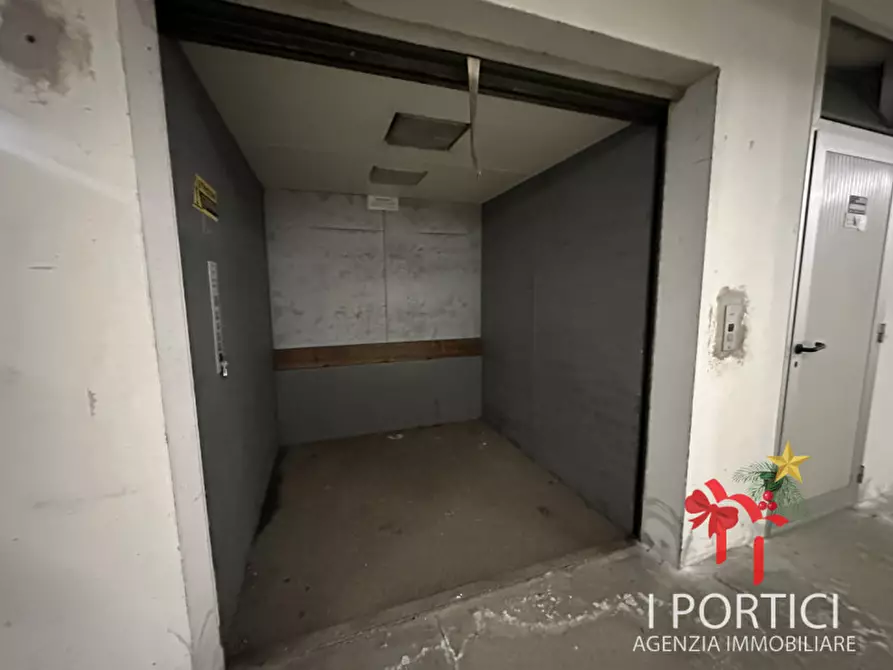 Immagine 11 di Capannone industriale in affitto  in Viale Kennedy a Scorzè