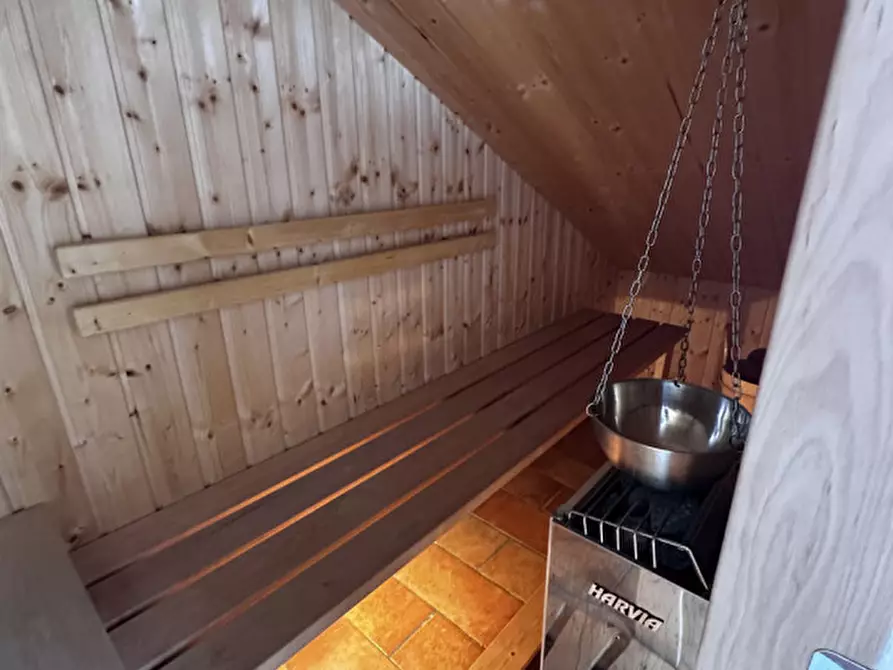 Immagine 3 di Appartamento in vendita  in Via del bosco a Brentonico