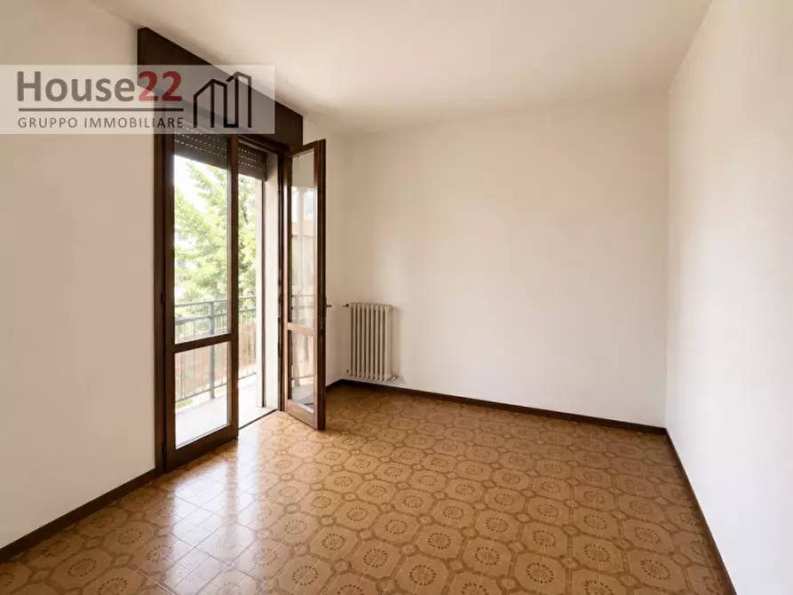 Immagine 12 di Appartamento in vendita  in Strada Postumia 205 a Vicenza