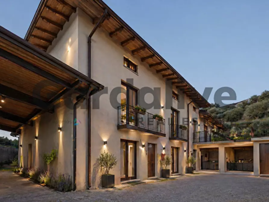 Immagine 2 di Rustico / casale in vendita  in Via indipendenza 19 a Puegnago Sul Garda