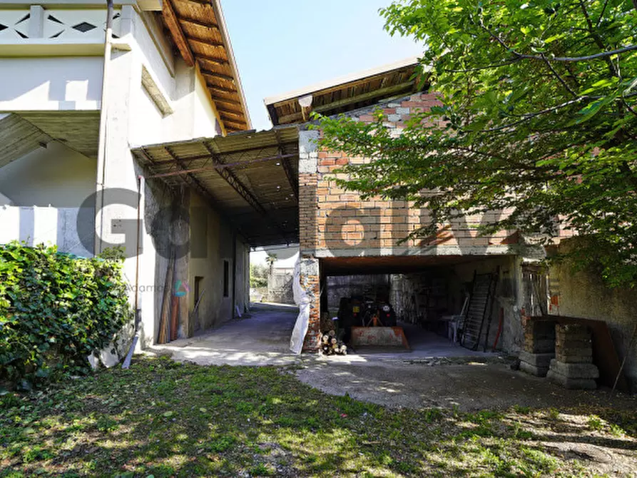 Immagine 5 di Rustico / casale in vendita  in Via indipendenza 19 a Puegnago Sul Garda