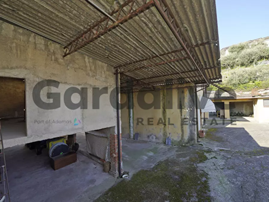 Immagine 8 di Rustico / casale in vendita  in Via indipendenza 19 a Puegnago Sul Garda