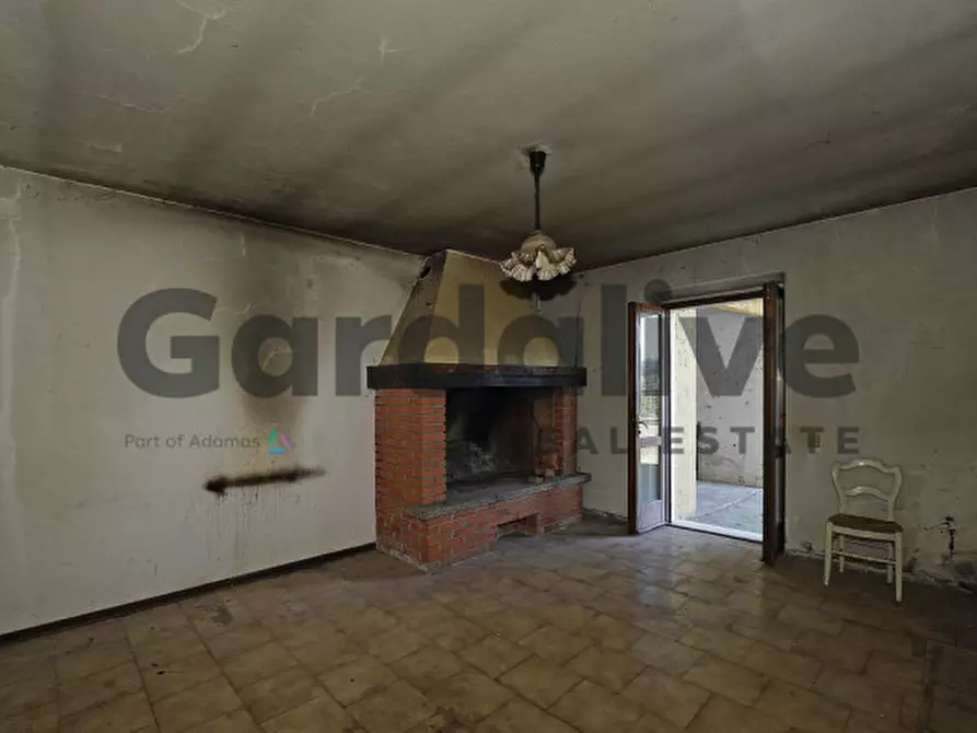 Immagine 11 di Rustico / casale in vendita  in Via indipendenza 19 a Puegnago Sul Garda