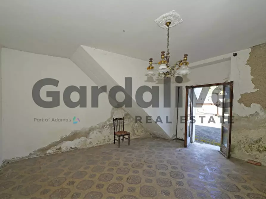 Immagine 12 di Rustico / casale in vendita  in Via indipendenza 19 a Puegnago Sul Garda