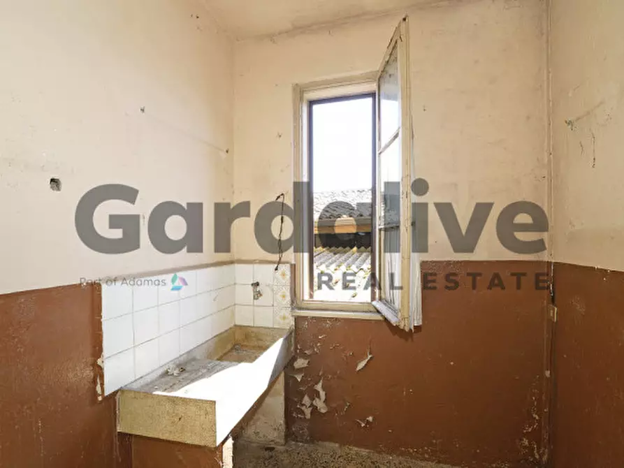 Immagine 13 di Rustico / casale in vendita  in Via indipendenza 19 a Puegnago Sul Garda