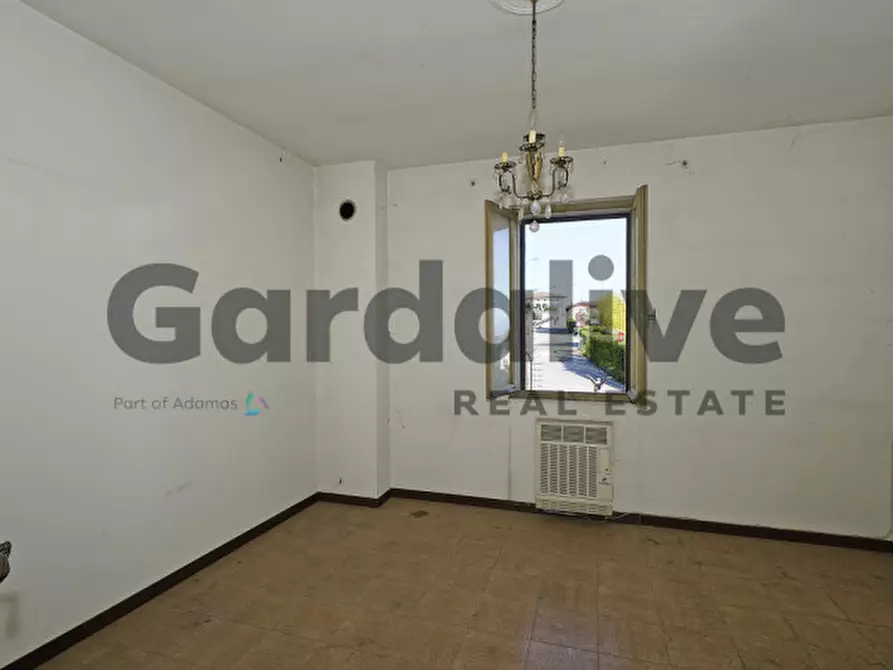 Immagine 17 di Rustico / casale in vendita  in Via indipendenza 19 a Puegnago Sul Garda