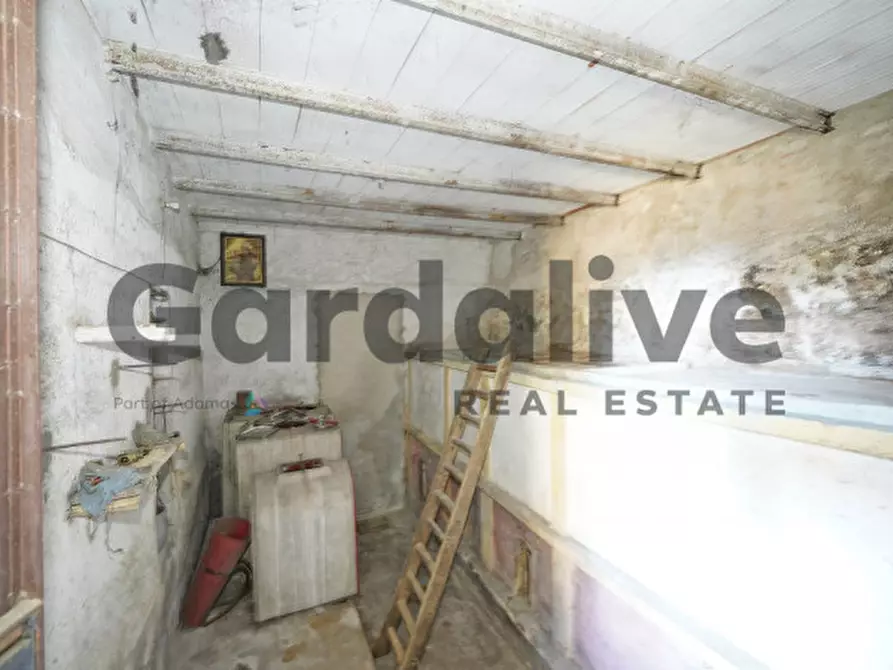 Immagine 22 di Rustico / casale in vendita  in Via indipendenza 19 a Puegnago Sul Garda