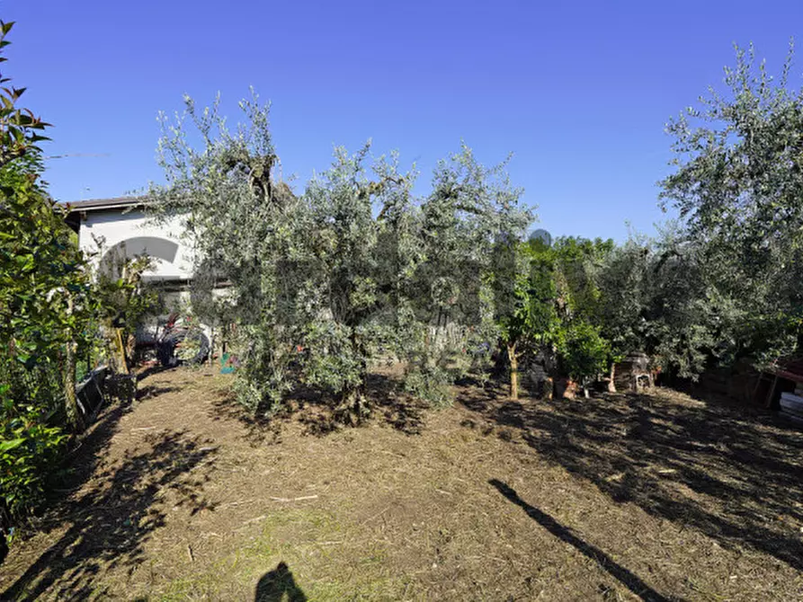 Immagine 27 di Rustico / casale in vendita  in Via indipendenza 19 a Puegnago Sul Garda