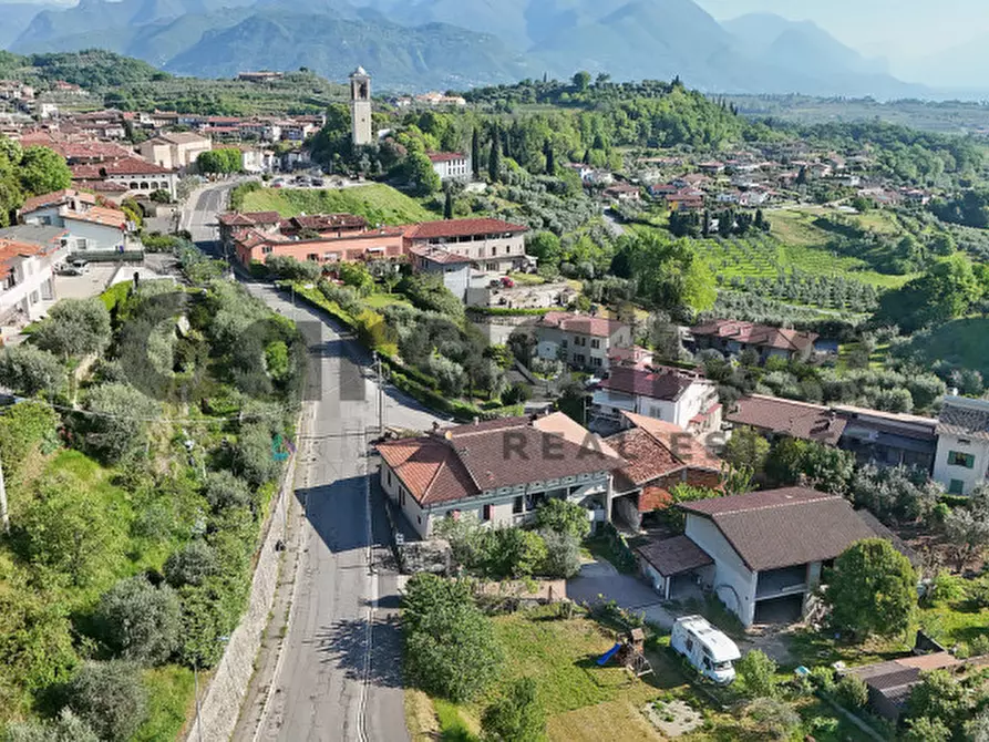 Immagine 35 di Rustico / casale in vendita  in Via indipendenza 19 a Puegnago Sul Garda