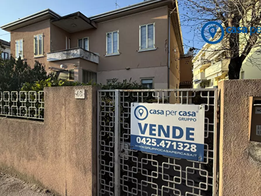 Immagine 1 di Appartamento in vendita  in Via Pietro Mascagni, 48 a Rovigo