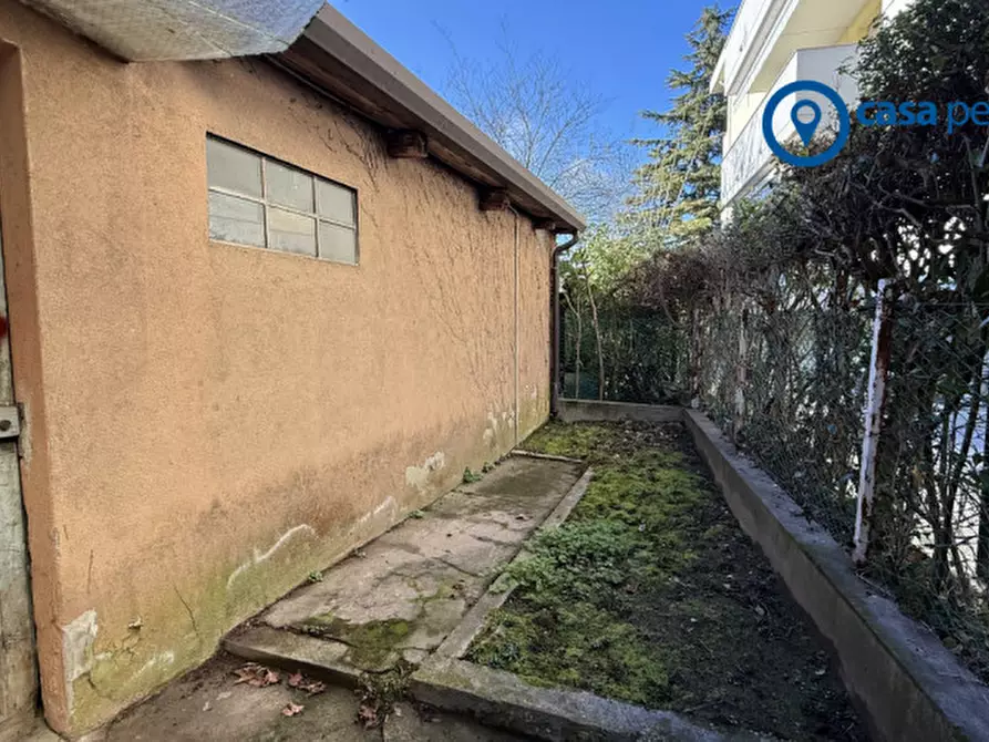 Immagine 5 di Appartamento in vendita  in Via Pietro Mascagni, 48 a Rovigo